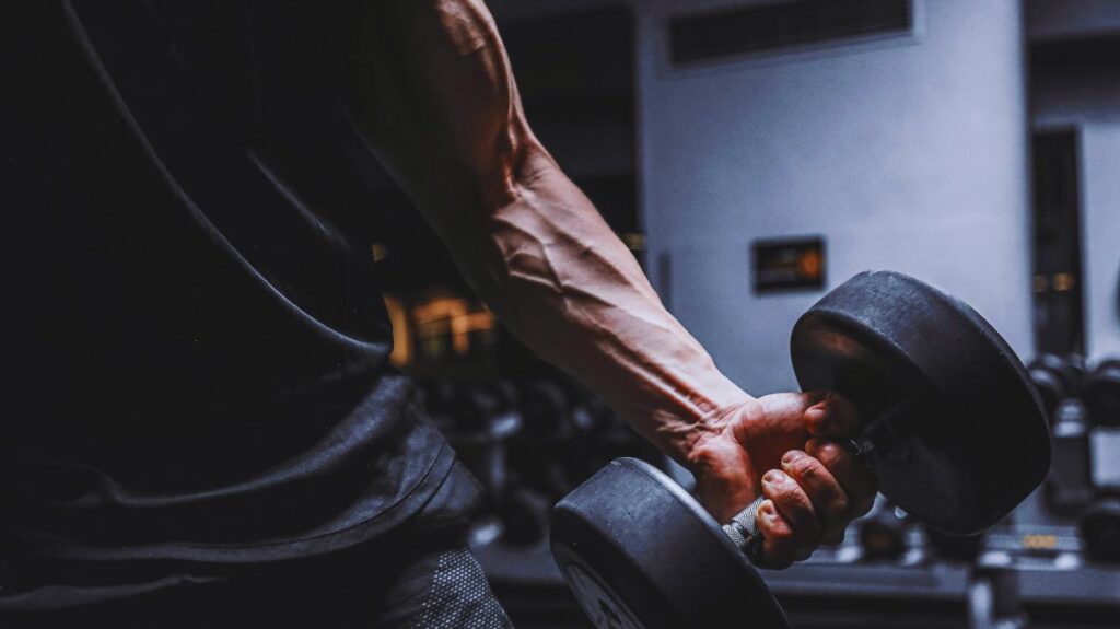 Treinar até a falha gera benefícios aos musculos